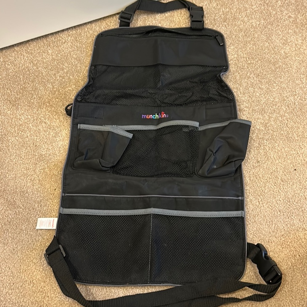 Munchkin back of seat organizer